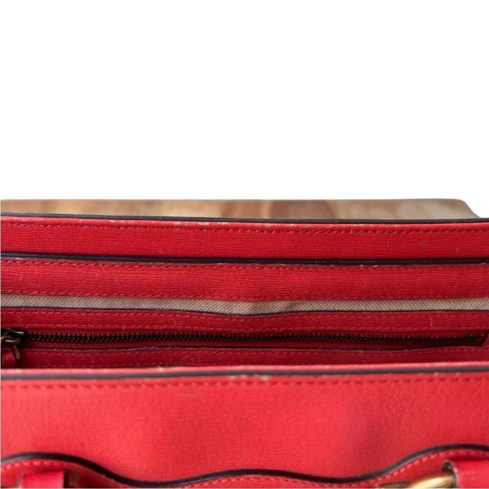 Gucci Red Shoulder Bag with Gold horsebit Hardware - Picture 5 of 15